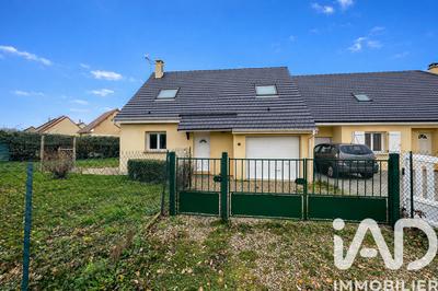 Maison - 88 m² - 4 pièces