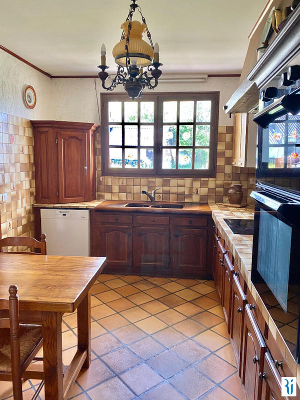 Maison - 166 m² - 7 pièces