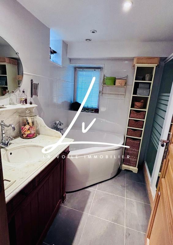 Maison ancienne - 100 m² - 5 pièces