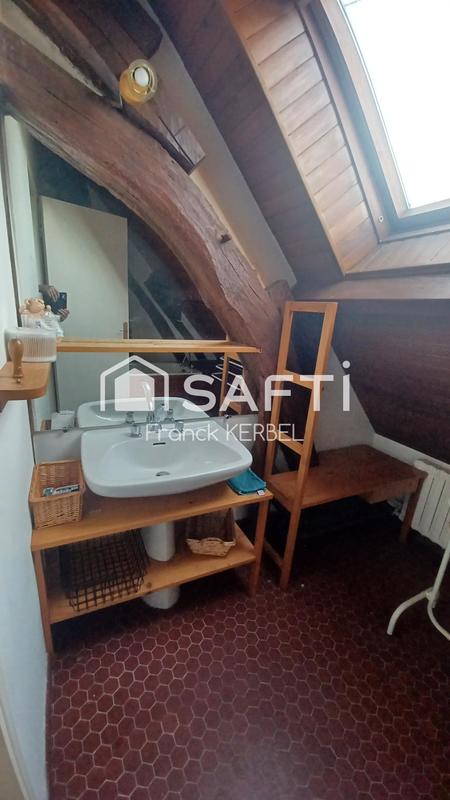 Maison - 223 m² - 8 pièces