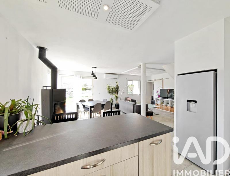 Maison - 110 m² - 5 pièces