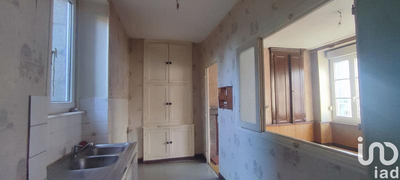 Maison - 200 m² - 11 pièces