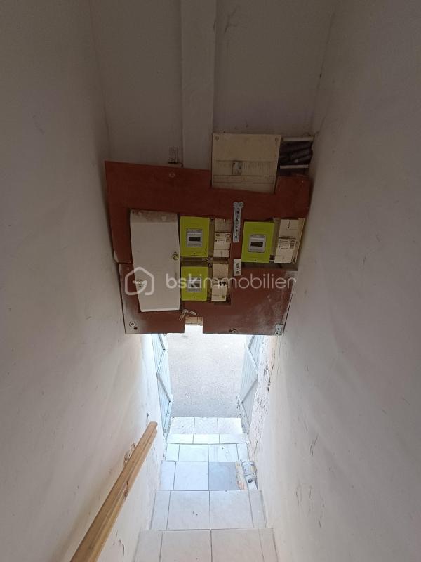 Immeuble - 60 m² - 3 pièces