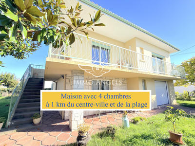 Maison traditionnelle - 132 m² - 6 pièces