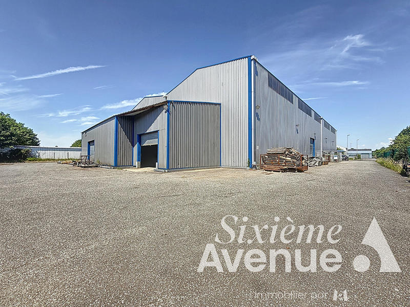 Local d'activité / Entrepôt - 1 870 m²
