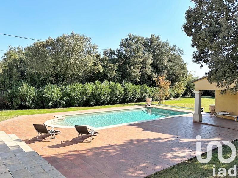 Maison - 210 m² - 8 pièces