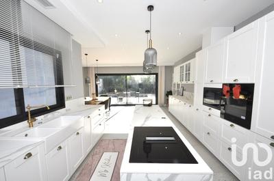 Maison de maîtres - 280 m² - 8 pièces