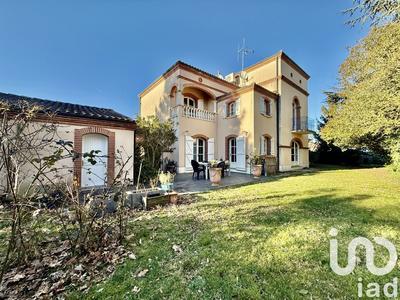 Maison - 253 m² - 5 pièces