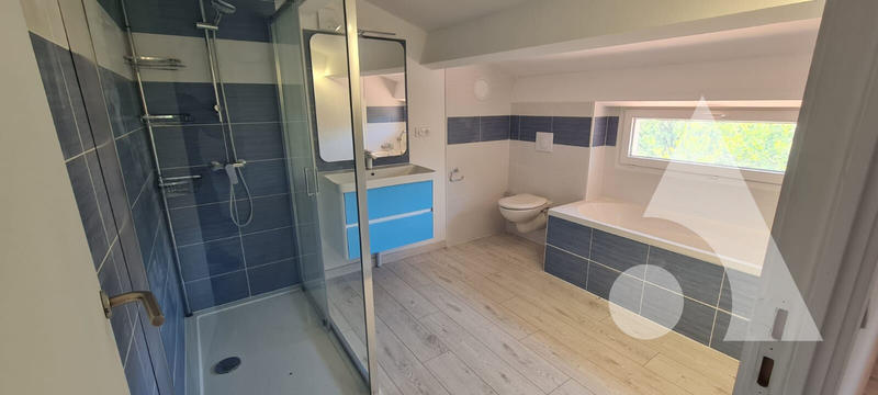 Maison - 110 m² - 6 pièces