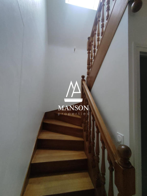 Maison - 99 m² - 6 pièces