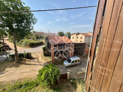 Maison - 90 m² - 5 pièces