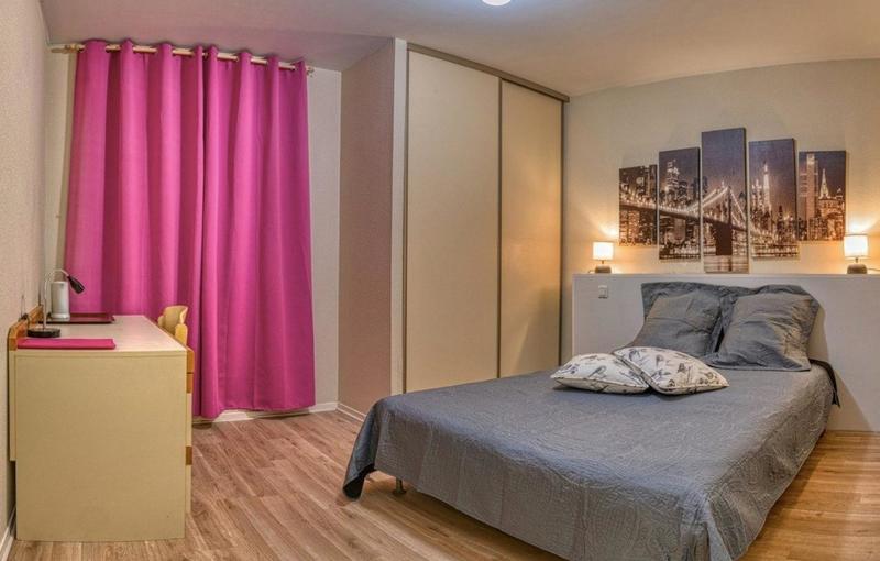 Maison - 447 m² - 16 pièces