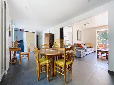 Maison - 151 m² - 7 pièces