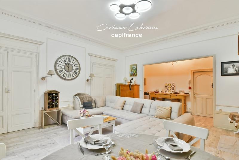 Appartement - 99 m² - 4 pièces