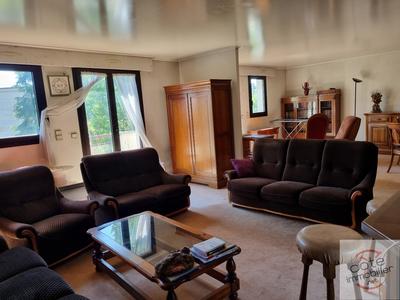 Appartement - 157 m² - 7 pièces