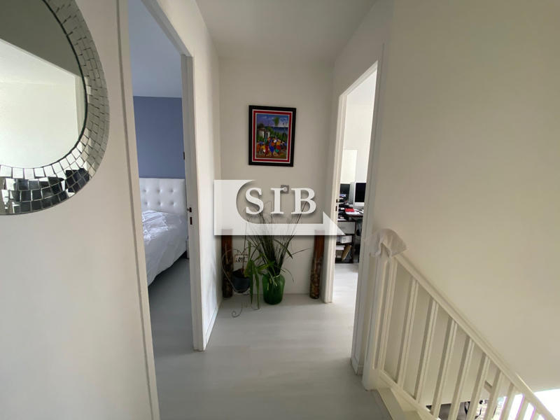 Maison - 98 m² - 6 pièces