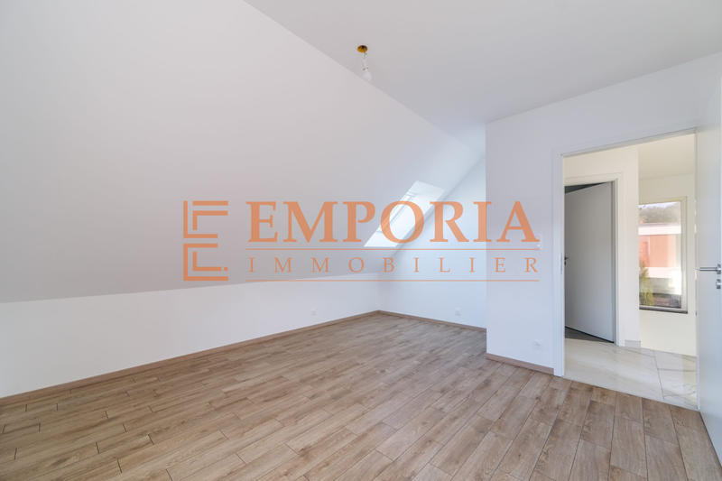 Maison - 143 m² - 6 pièces