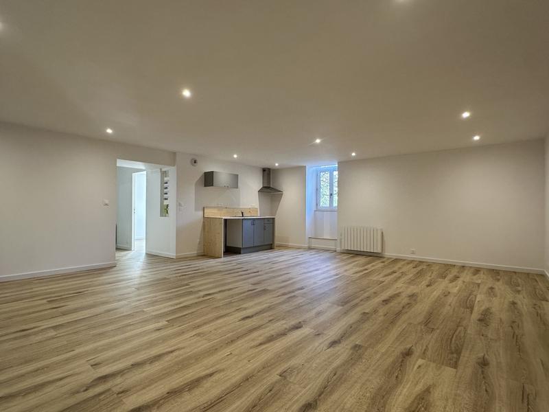 Appartement - 94 m² - 3 pièces