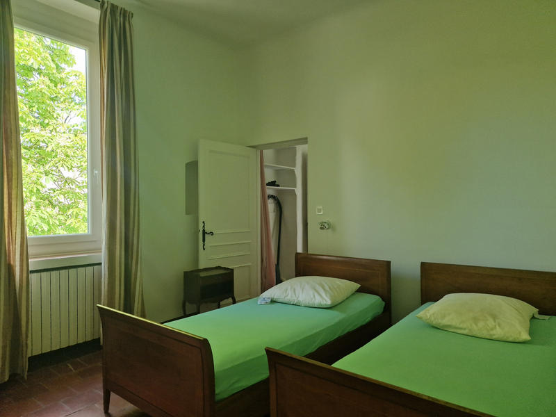 Maison - 495 m² - 23 pièces