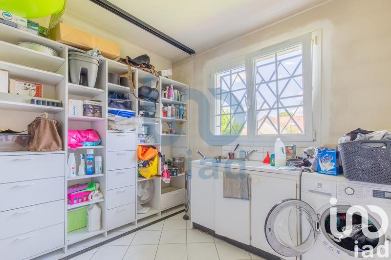 Maison - 172 m² - 9 pièces