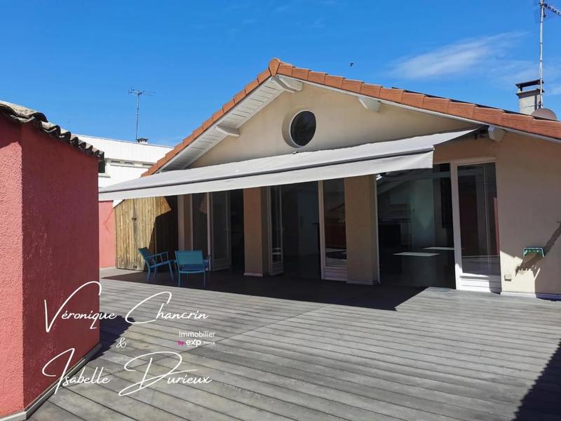 Loft - 181 m² - 5 pièces