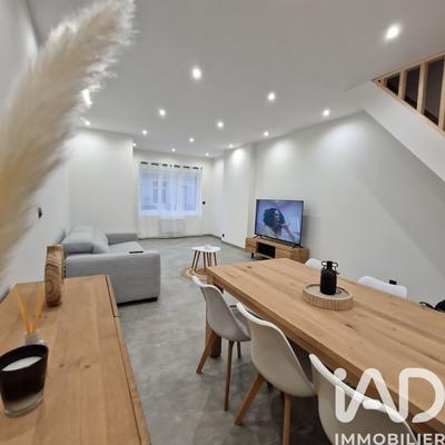 Maison de ville - 101 m² - 5 pièces