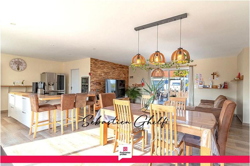 Maison - 114 m² - 5 pièces