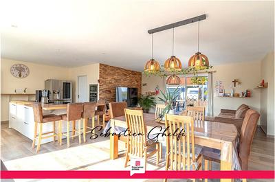 Maison - 114 m² - 5 pièces