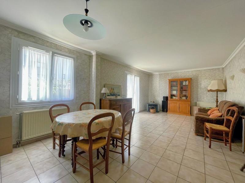 Maison - 155 m² - 6 pièces