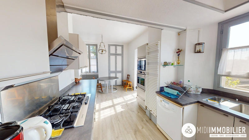 Maison ancienne - 207 m² - 7 pièces