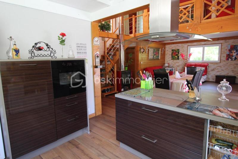 Propriété - 140 m² - 8 pièces