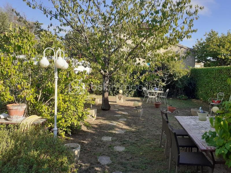 Maison - 104 m² - 4 pièces