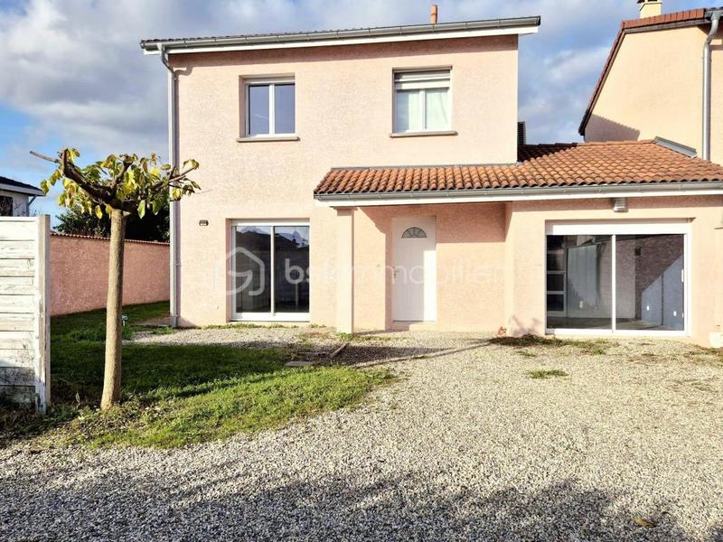 Maison - 104 m² - 5 pièces