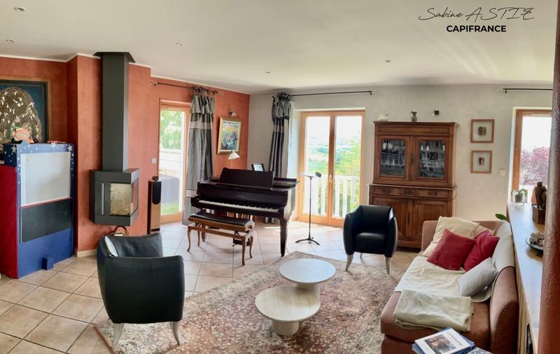 Maison - 185 m² - 6 pièces