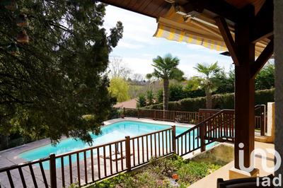 Maison - 163 m² - 7 pièces