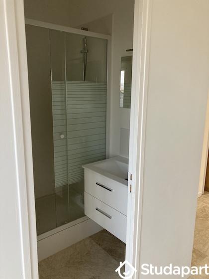 Chambre - 14 m² - 1 pièce