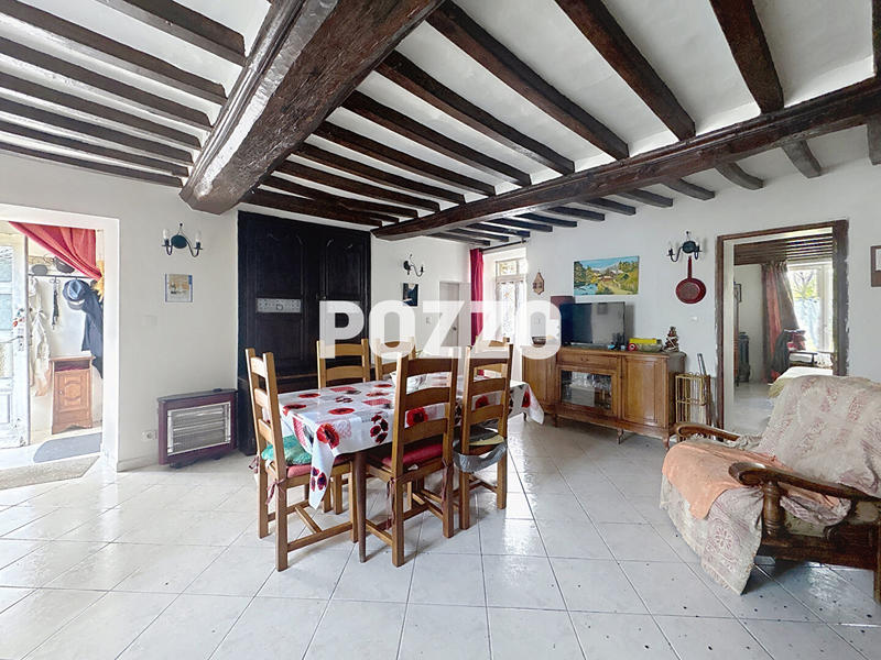 Maison - 175 m² - 9 pièces