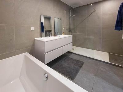 Maison - 180 m² - 6 pièces