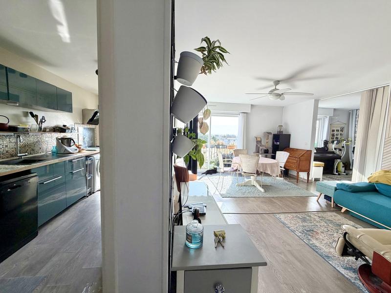 Appartement - 77 m² - 4 pièces