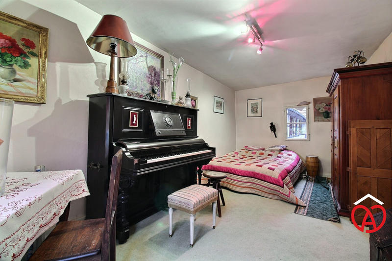 Appartement - 170 m² - 6 pièces