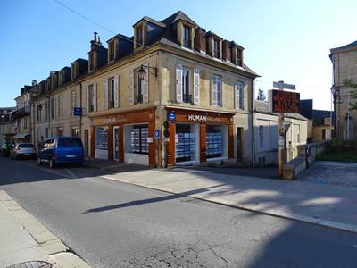 Immeuble - 338 m² - 13 pièces