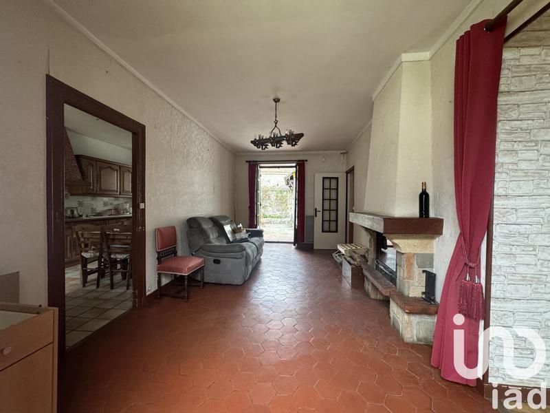 Maison - 233 m² - 9 pièces