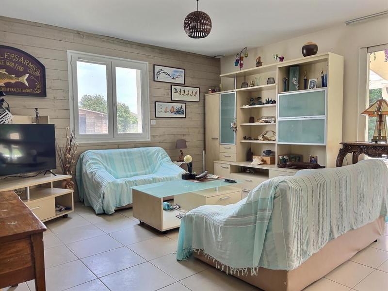 Maison - 185 m² - 5 pièces