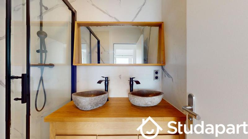 Chambre - 10 m² - 1 pièce