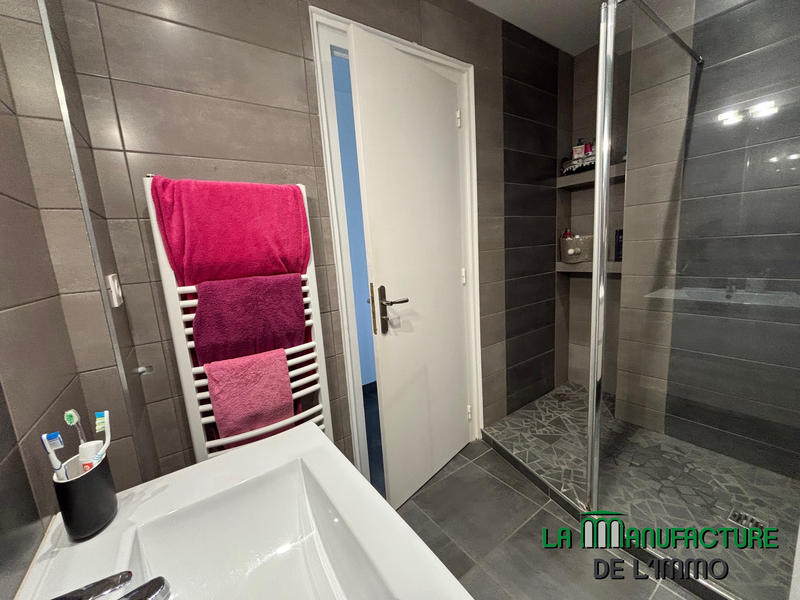 Appartement - 79 m² - 4 pièces