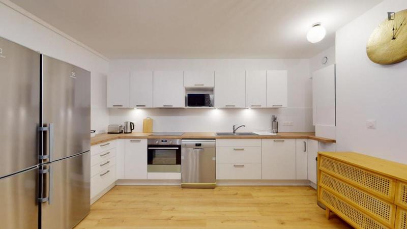 Chambre - 9 m² - 5 pièces