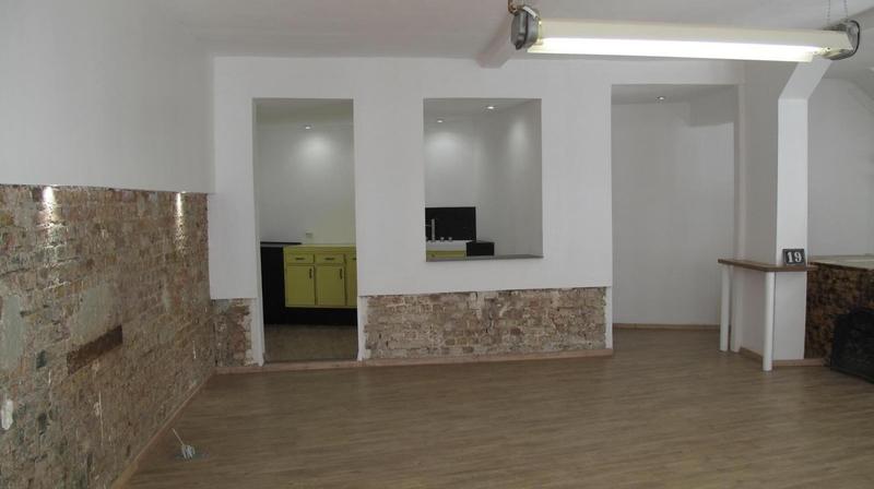 Bureau - 83 m² - 1 pièce