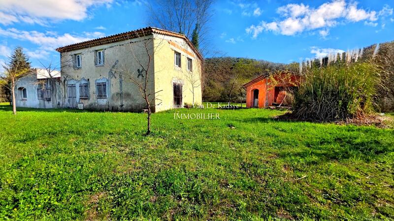 Propriété - 188 m² - 5 pièces