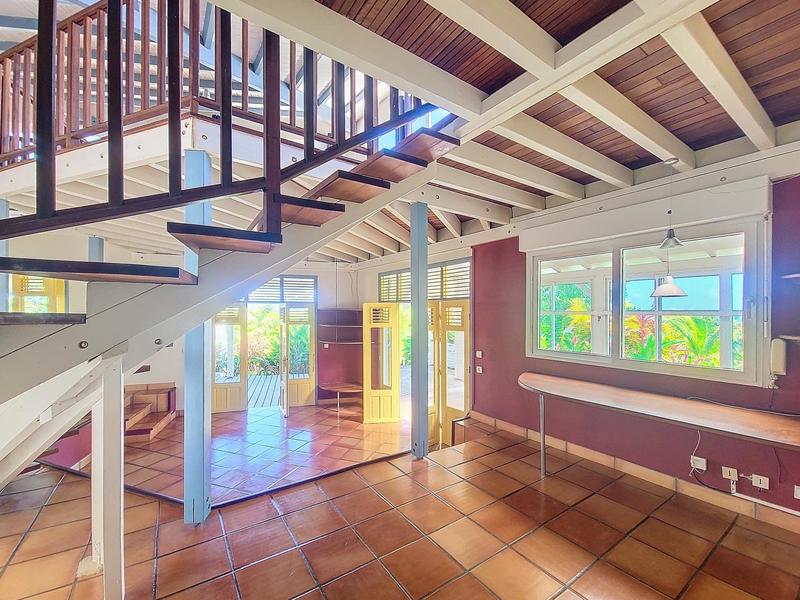 Maison - 185 m² - 6 pièces