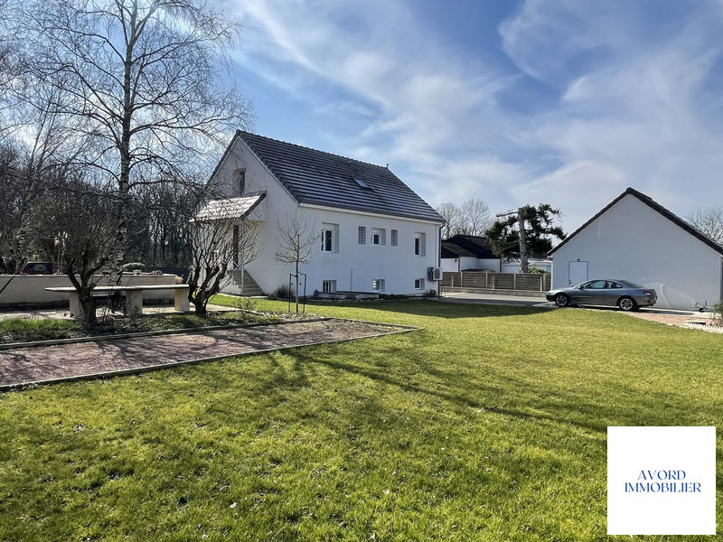 Maison - 148 m² - 7 pièces